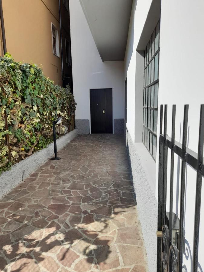 Casa El Paso Lägenhet Padenghe sul Garda Exteriör bild
