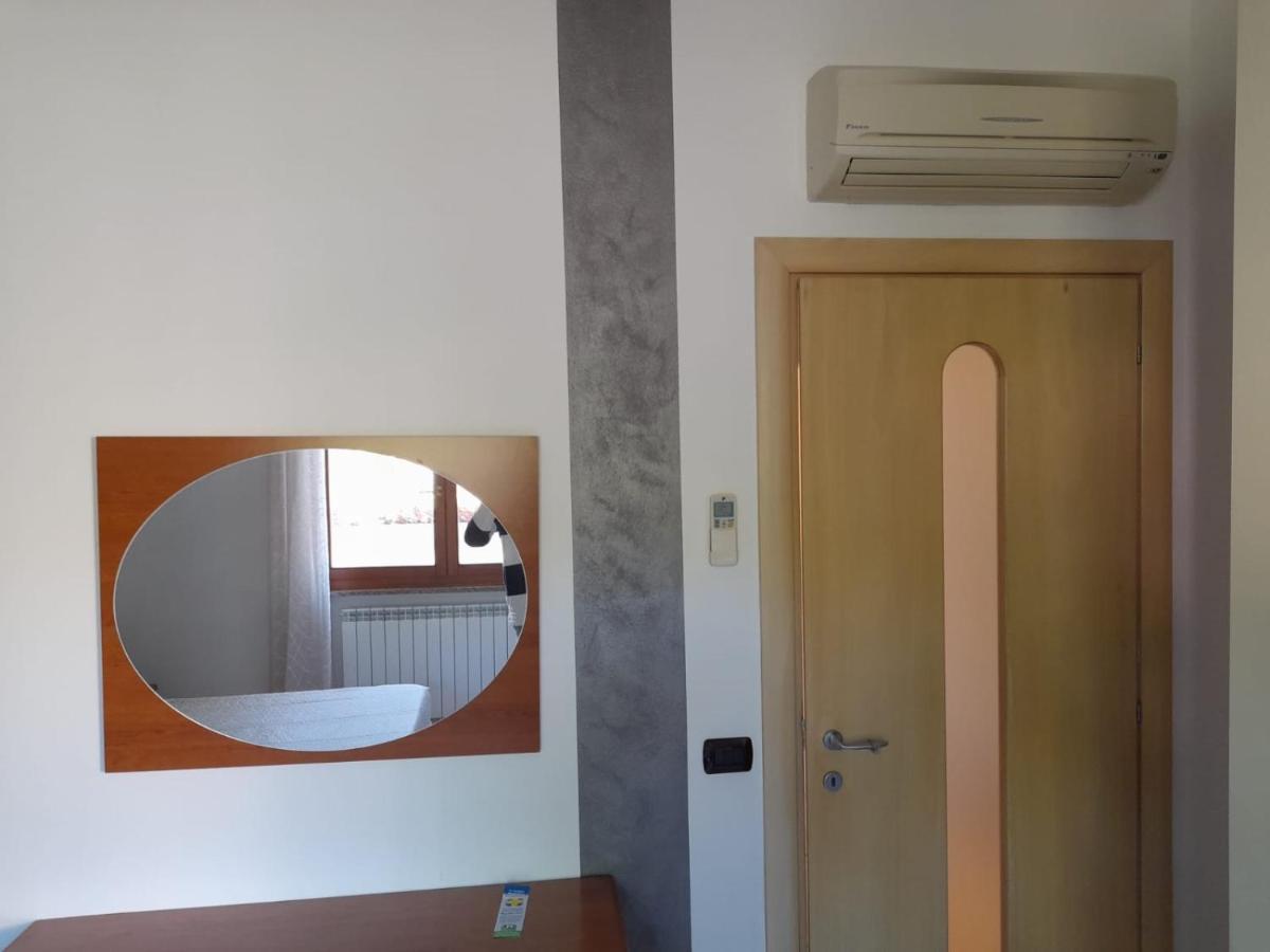 Casa El Paso Lägenhet Padenghe sul Garda Exteriör bild
